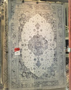 Decorative Distressed Medalion Transitional Rug