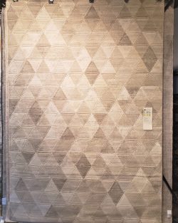 Modern Diamond Pattern Beige Machine-Made Rug *