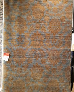 Decorative Contemporary Gold & Light Blue Machine-Made Rug